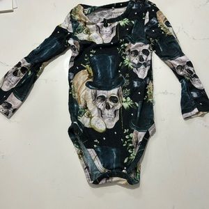 Posh Peanut Bodysuit - skulls 12-18m